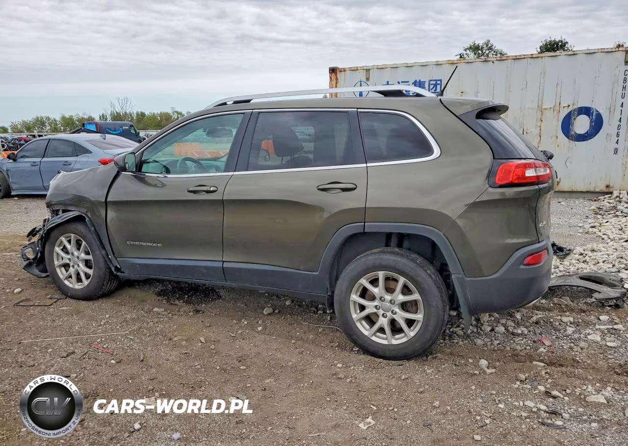 2023 Jeep Cherokee Latitude VIN:1C4PJMCSXFW649486 - 2