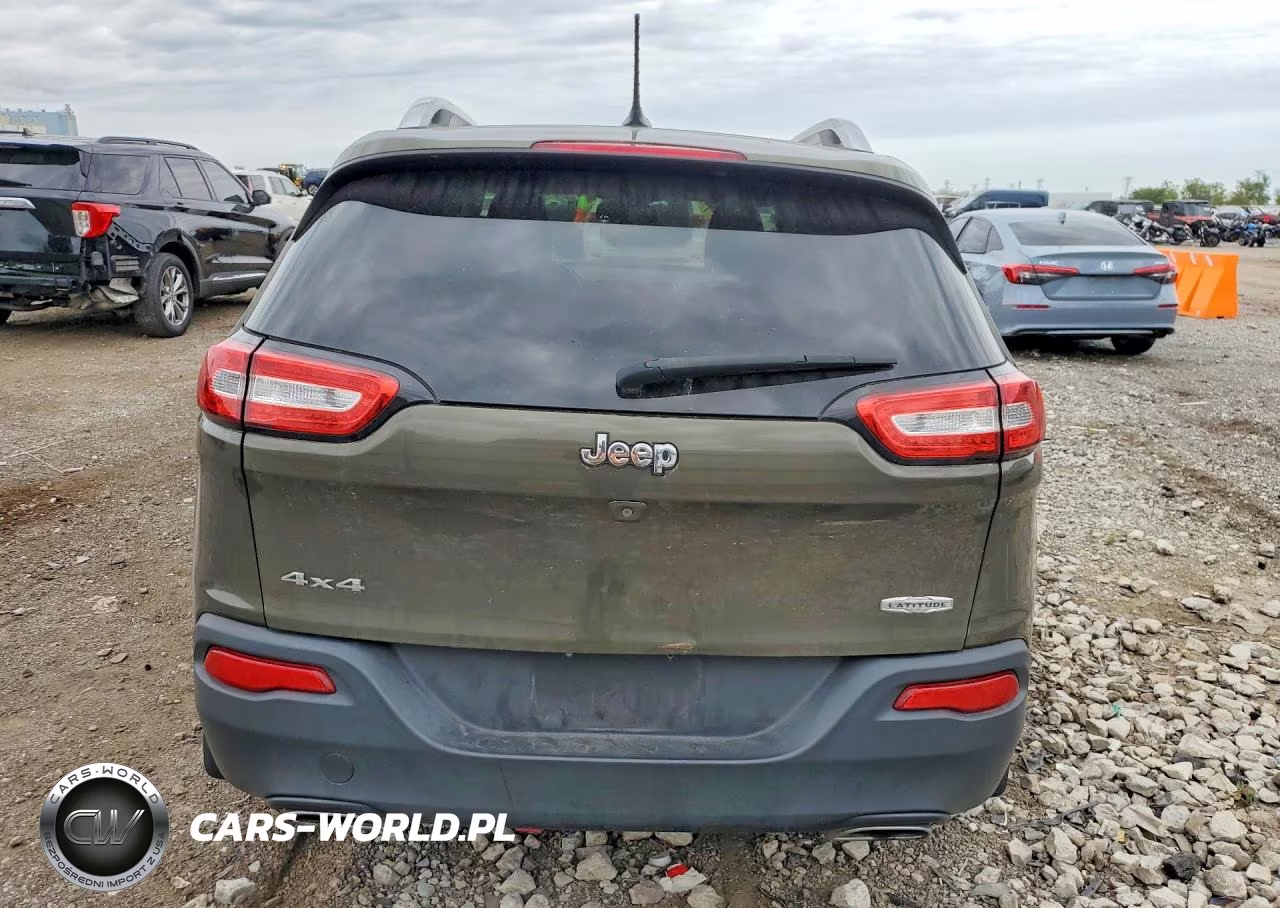 2023 Jeep Cherokee Latitude VIN:1C4PJMCSXFW649486 - 6