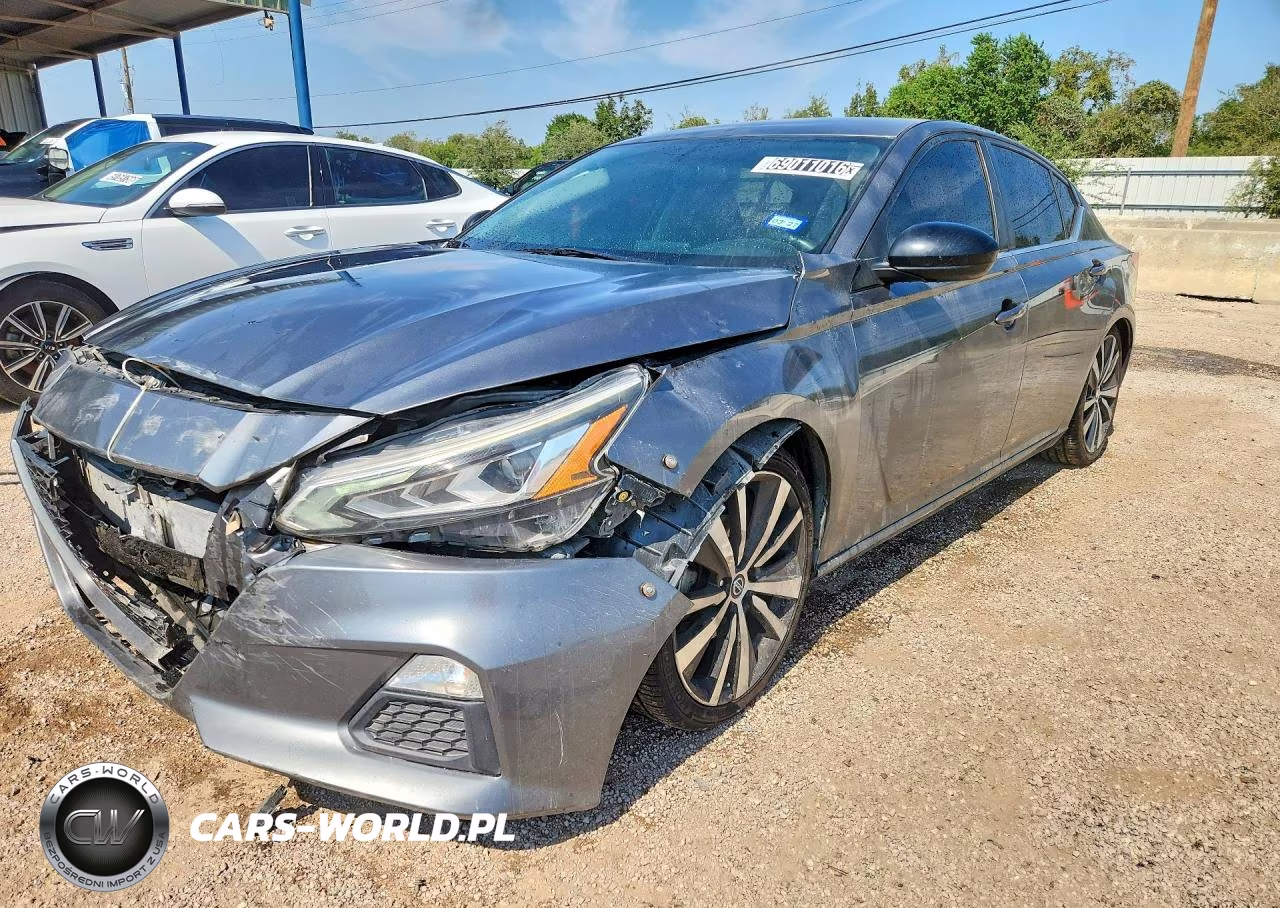 2019 Nissan Altima Sr