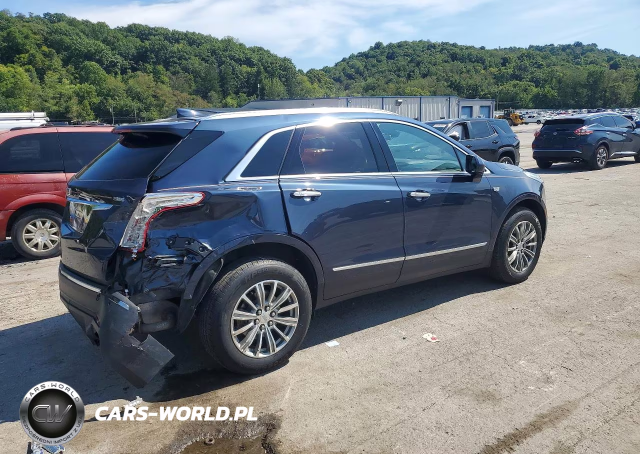 2018 Cadillac Xt5 Luxury VIN:1GYKNDRS4JZ120039 - 3
