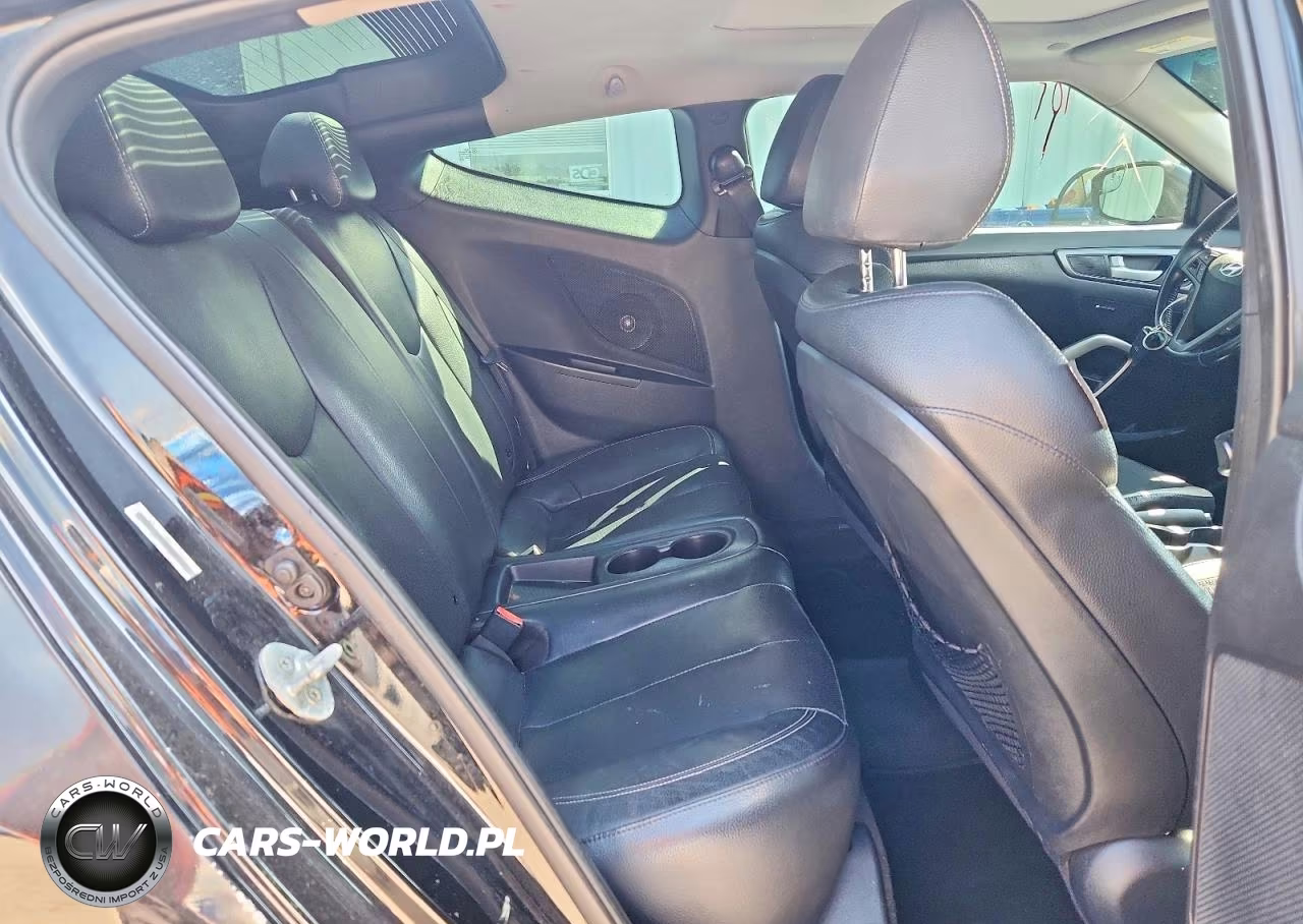 2015 Hyundai Veloster Turbo VIN:KMHTC6AE8FU232151 - 10