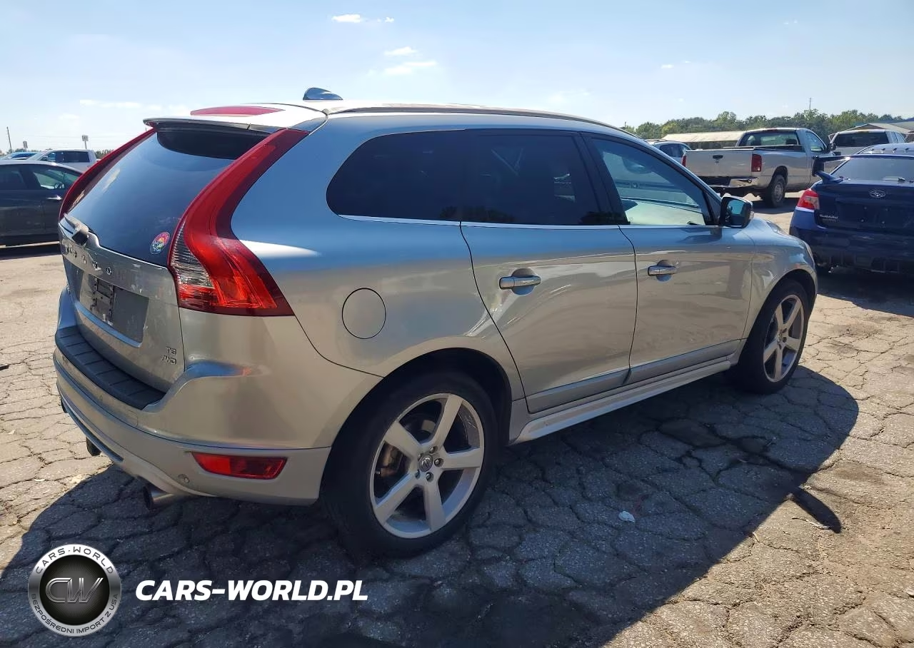 2010 Volvo Xc60 T6 VIN:YV4992DZ2A2102615 - 3