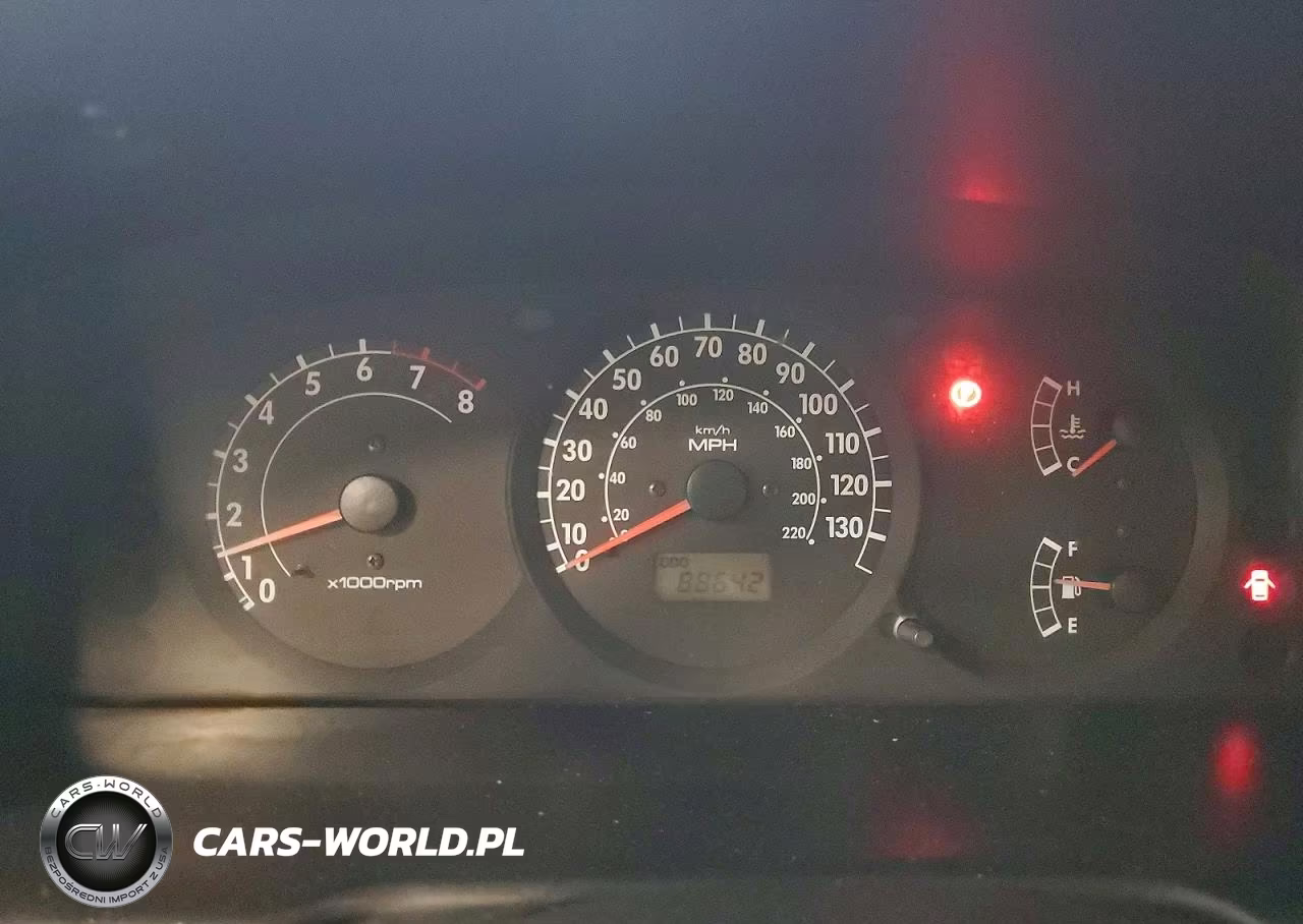2002 Kia Spectra Base VIN:KNAFB121425156903 - 9