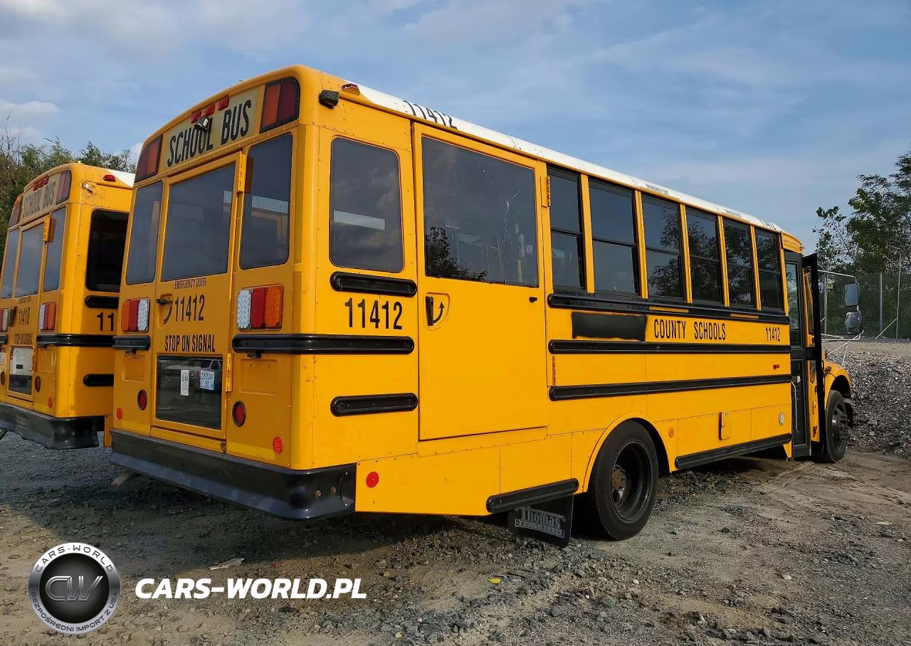 2012 Freightliner Chassis B2B VIN:4UZABRDT0CCBF9315 - 3