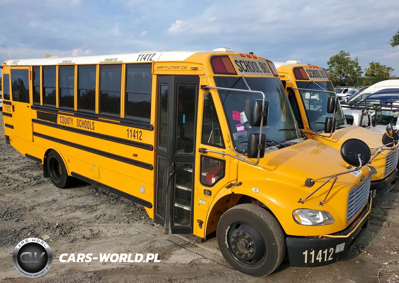 2012 Freightliner Chassis B2B VIN:4UZABRDT0CCBF9315 - 4