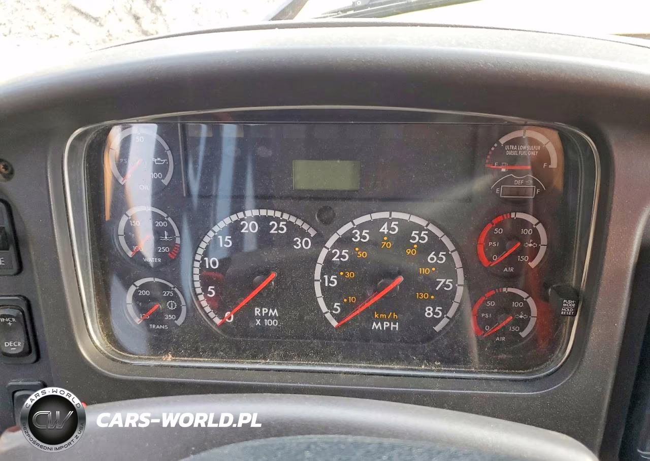 2012 Freightliner Chassis B2B VIN:4UZABRDT0CCBF9315 - 9
