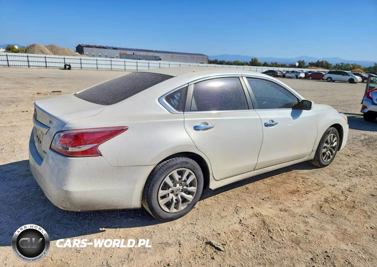 2013 Nissan Altima 2.5 VIN:1N4AL3AP7DC222361 - 3