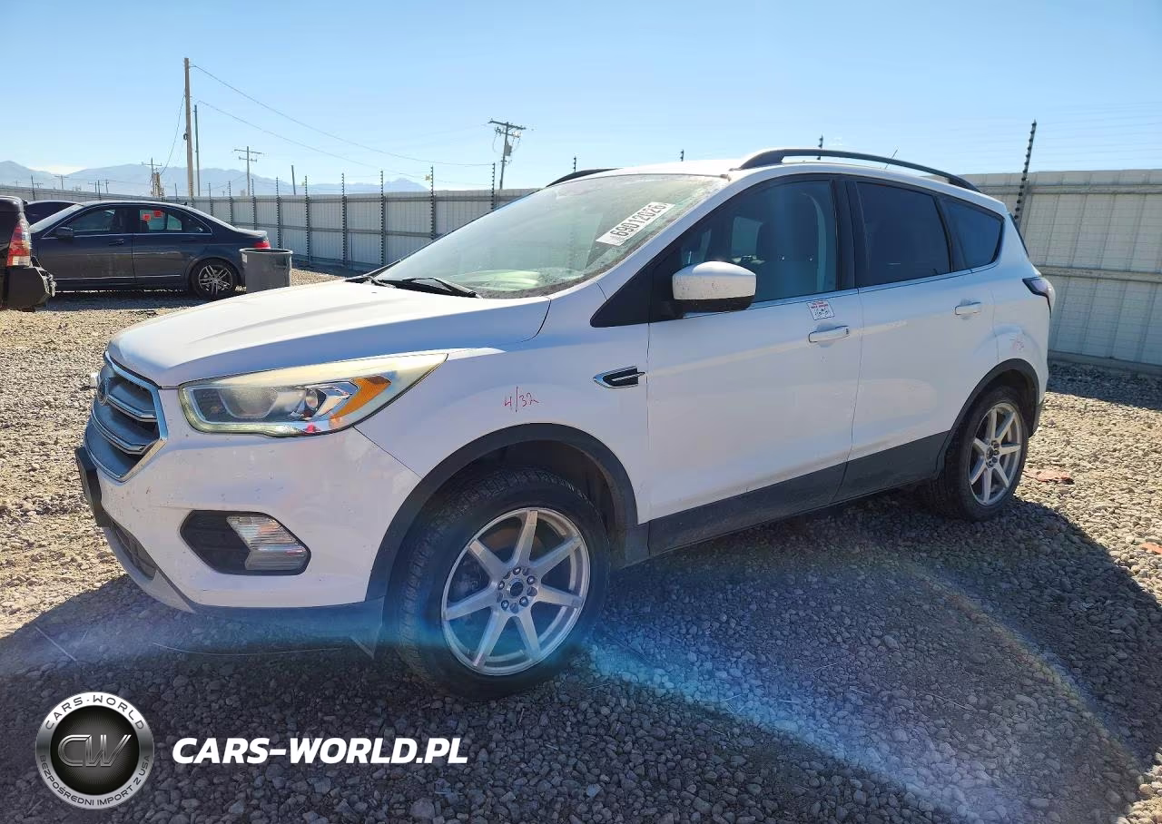 2017 Ford Escape Se VIN:1FMCU9G90HUD85618 - 1