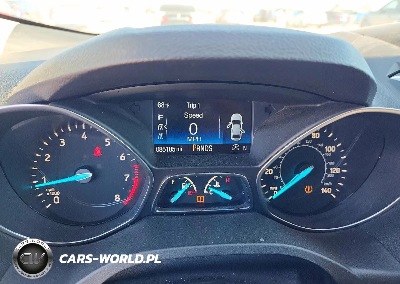 2017 Ford Escape Se VIN:1FMCU9G90HUD85618 - 9