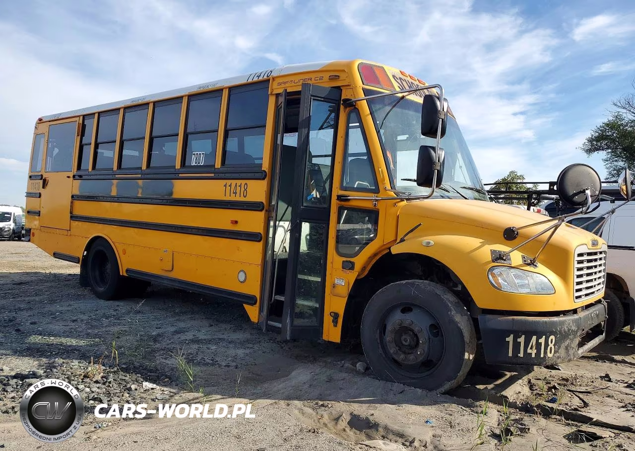 2012 Freightliner Chassis B2B VIN:4UZABRDT6CCBF9321 - 4