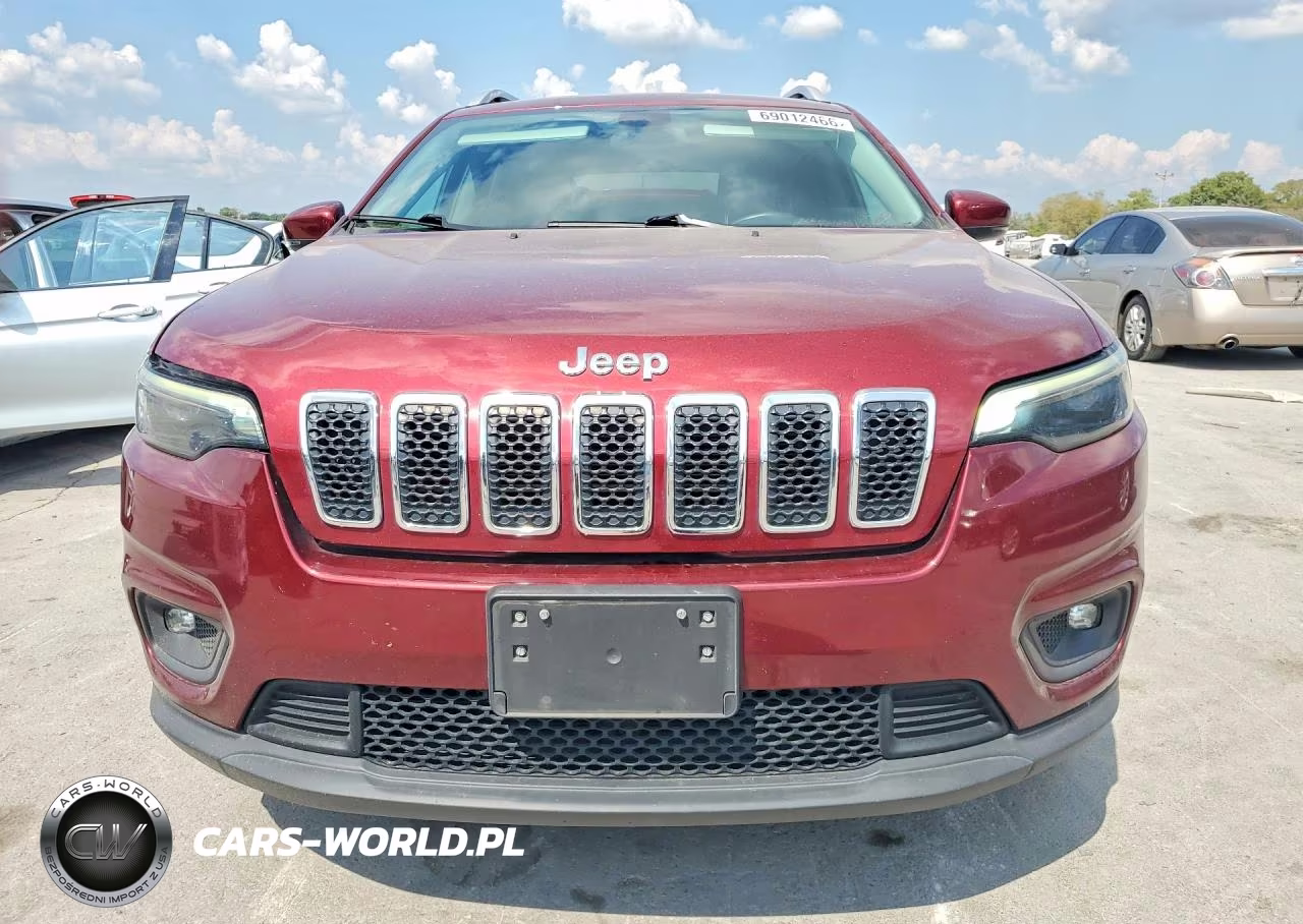 2019 Jeep Cherokee Latitude Plus VIN:1C4PJMLX2KD415523 - 5