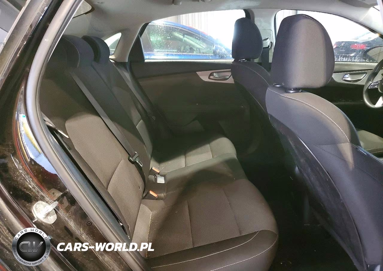 2022 Kia Forte Lxs VIN:3KPF24AD0NE471836 - 10