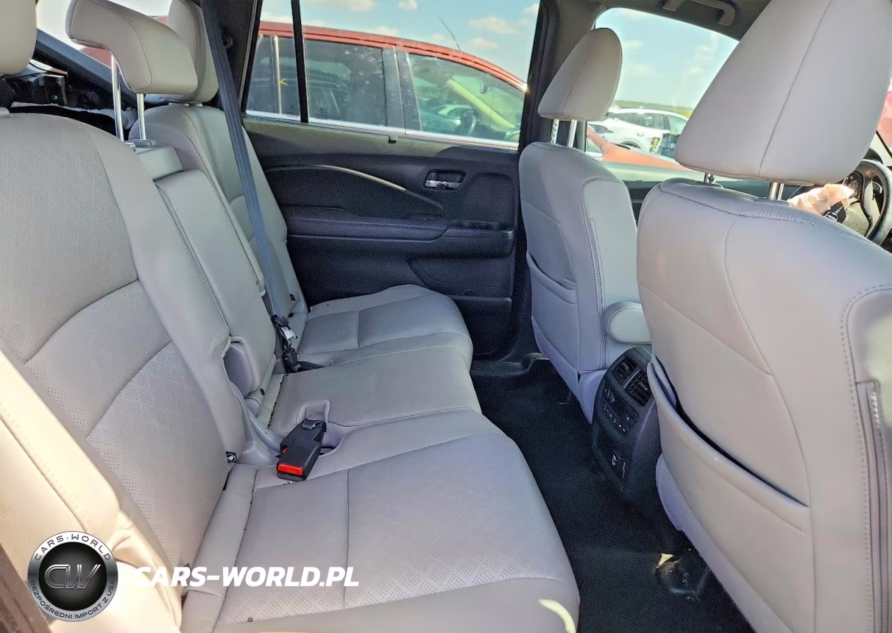 2021 Honda Passport Elite VIN:5FNYF8H01MB033777 - 11