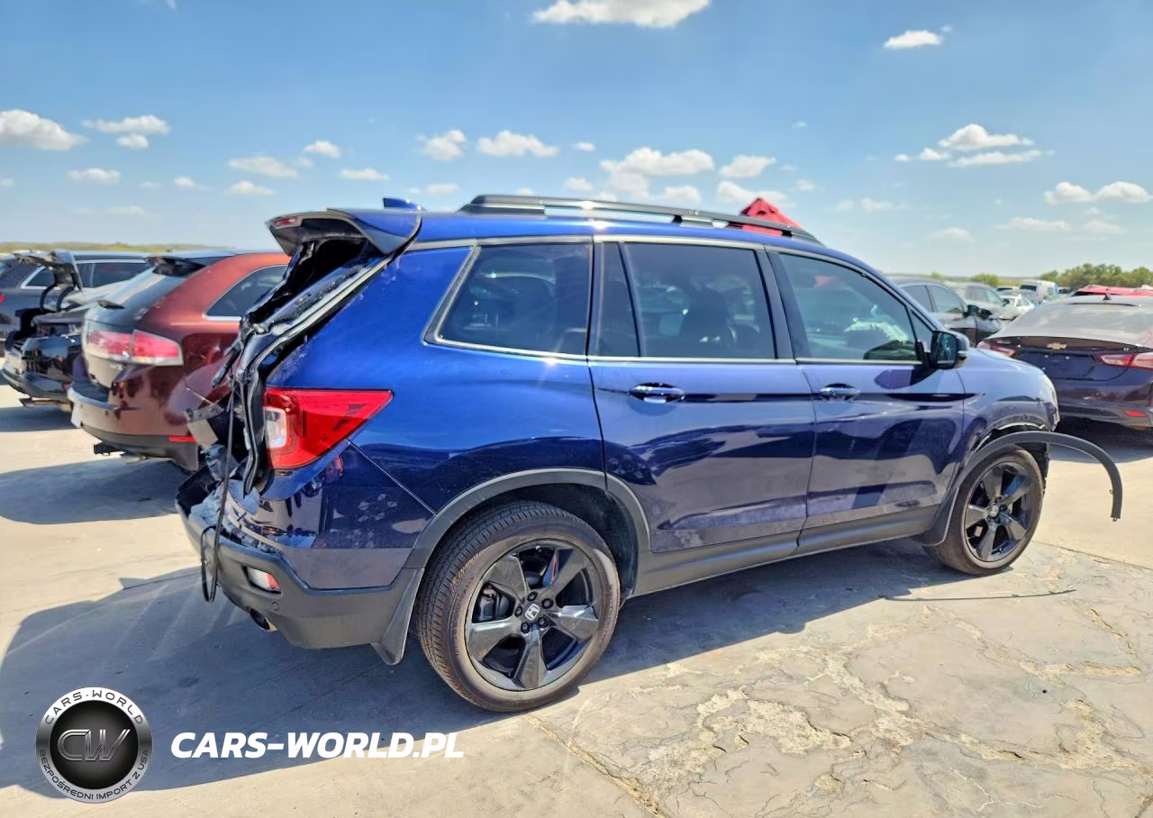 2021 Honda Passport Elite VIN:5FNYF8H01MB033777 - 3