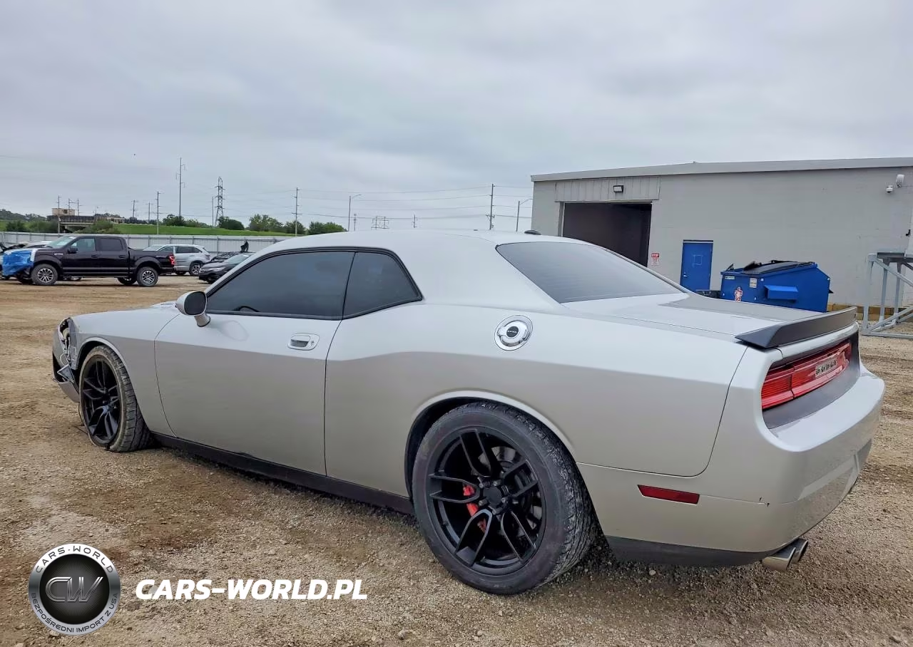 2008 Dodge Challenger Srt-8 VIN:2B3LJ74W48H311747 - 2