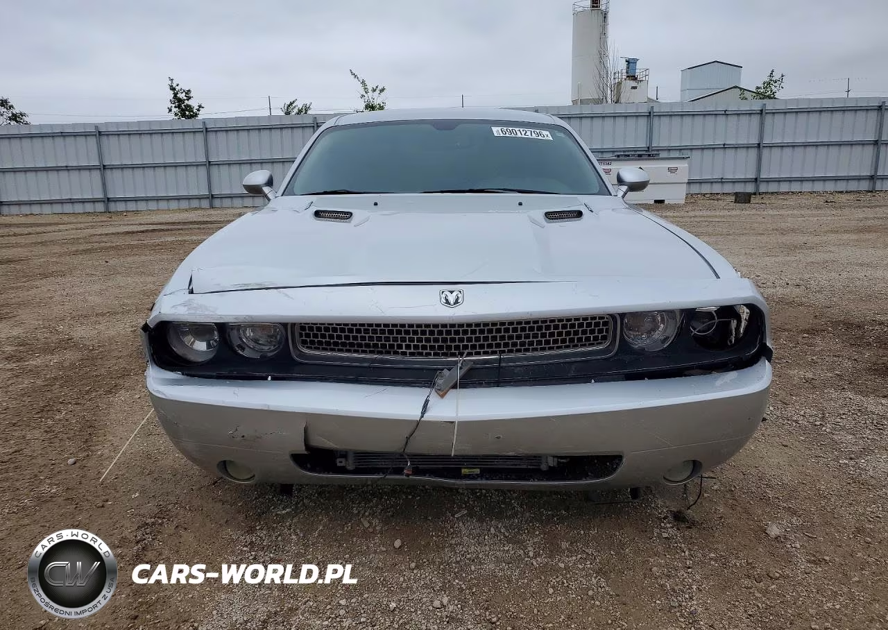 2008 Dodge Challenger Srt-8 VIN:2B3LJ74W48H311747 - 5