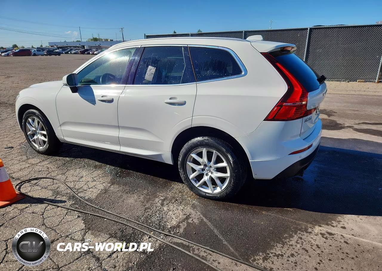 2020 Volvo Xc60 T5 Momentum VIN:YV4102RK9L1598959 - 2