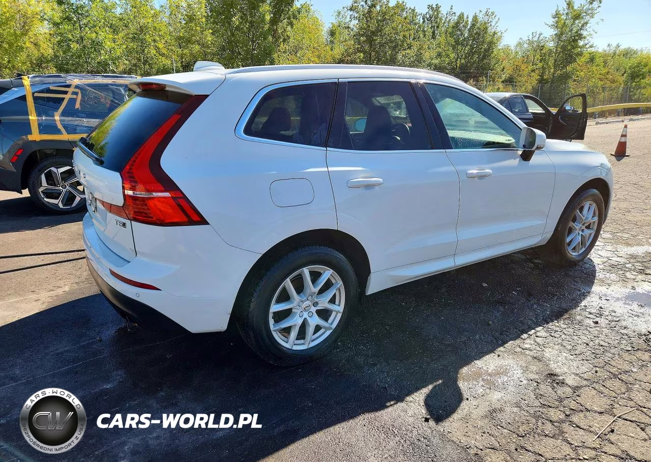 2020 Volvo Xc60 T5 Momentum VIN:YV4102RK9L1598959 - 3