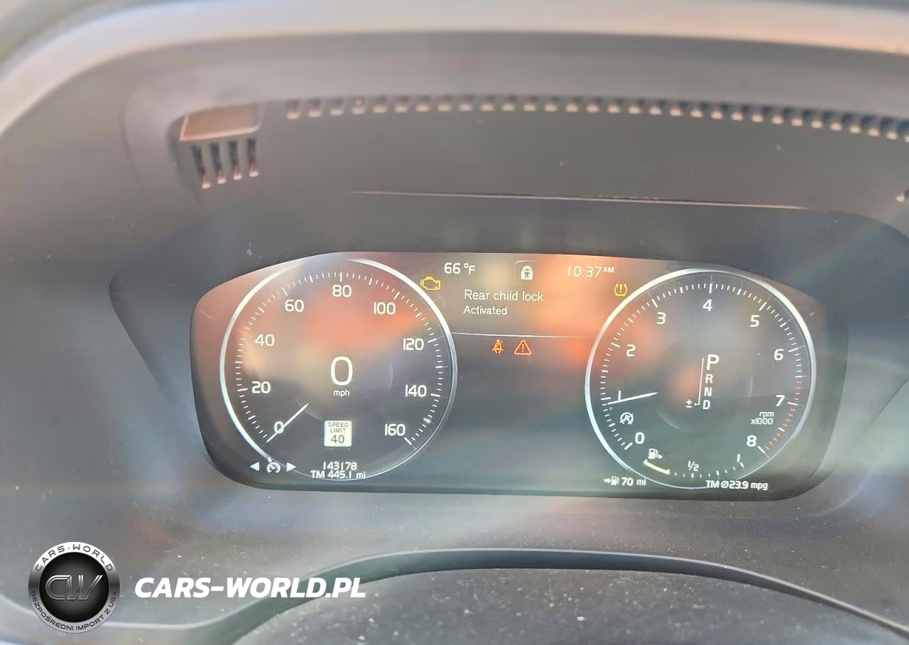 2020 Volvo Xc60 T5 Momentum VIN:YV4102RK9L1598959 - 9