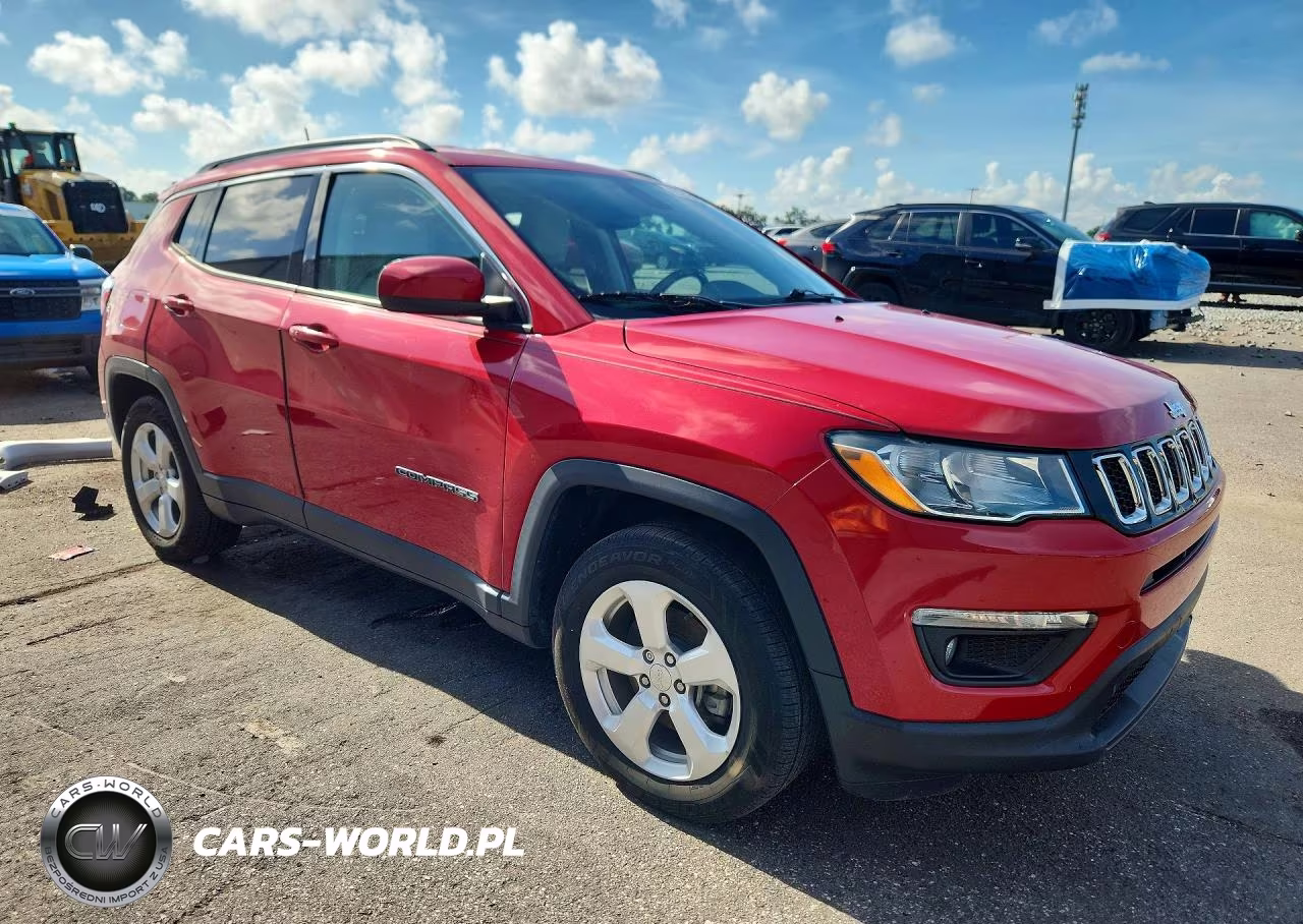 2020 Jeep Compass Latitude VIN:3C4NJCBBXLT166116 - 4