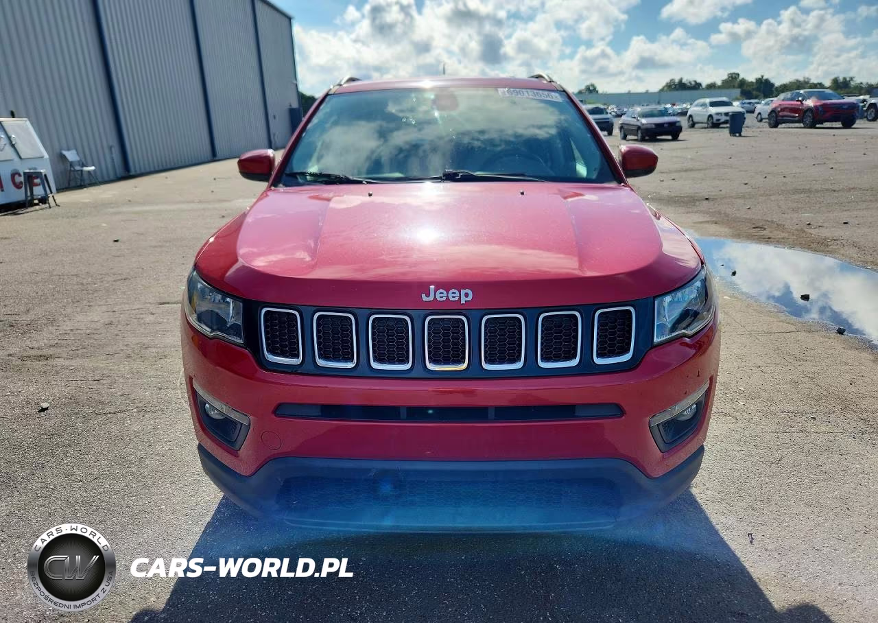 2020 Jeep Compass Latitude VIN:3C4NJCBBXLT166116 - 5