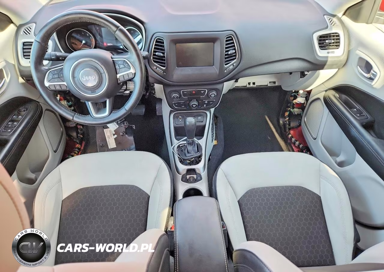 2020 Jeep Compass Latitude VIN:3C4NJCBBXLT166116 - 8