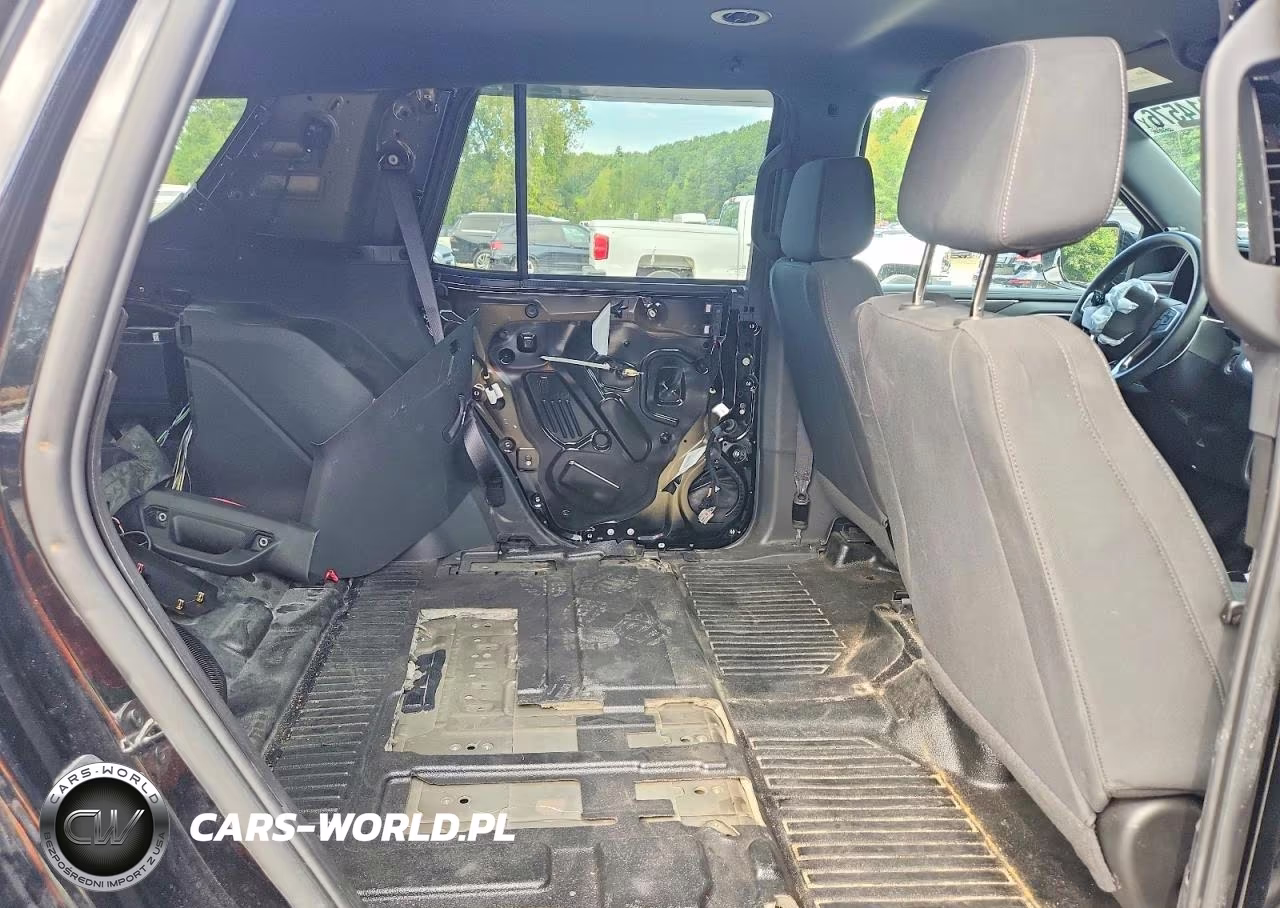 2023 Chevrolet Tahoe K1500 VIN:1GNSKLED4PR178877 - 10