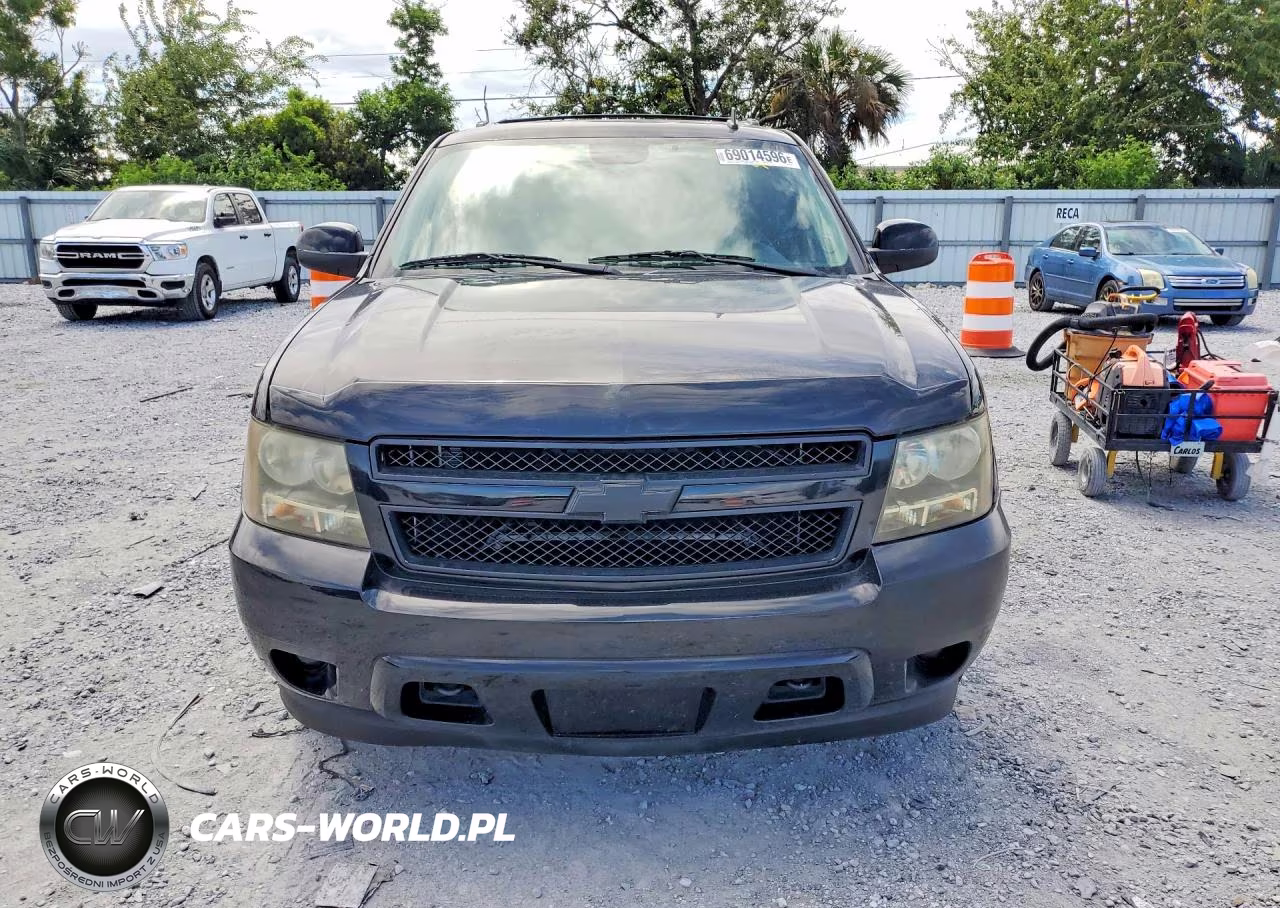 2011 Chevrolet Suburban K1500 Ls VIN:1GNSKHE37BR177977 - 5