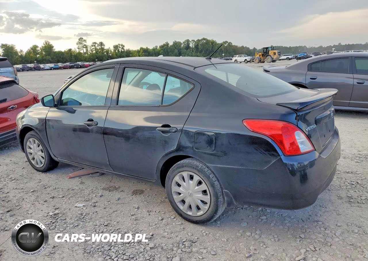 2018 Nissan Versa S Plus VIN:3N1CN7AP3JL852692 - 2