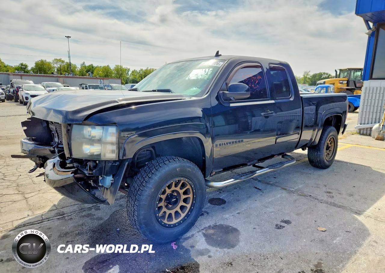 2008 Chevrolet Silverado 1500 Ltz – zdjęcie 1 z 12