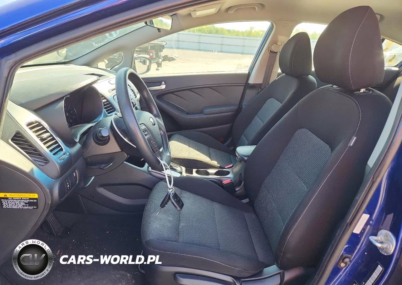 2017 Kia Forte Lx VIN:3KPFK4A78HE142428 - 7