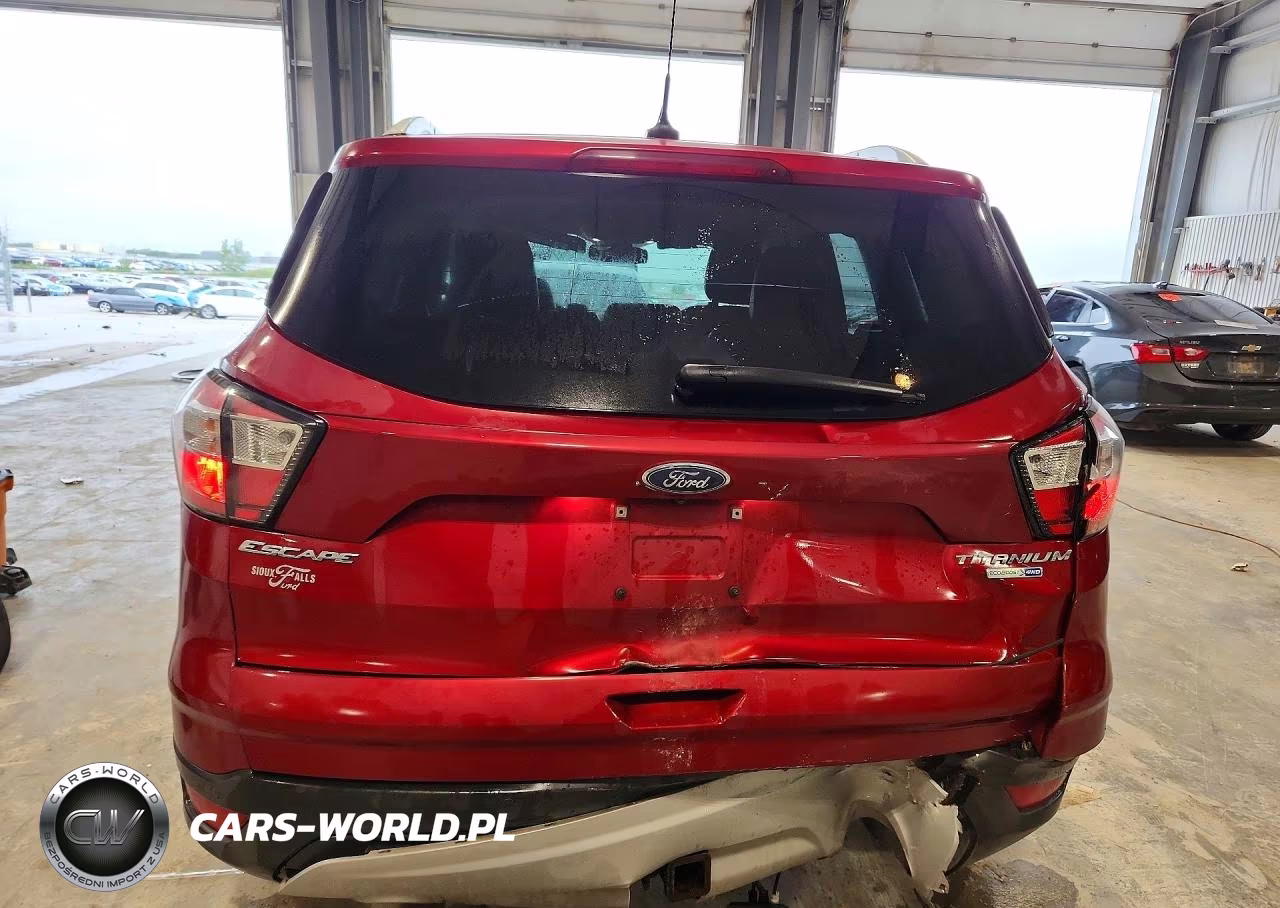 2018 Ford Escape Titanium VIN:1FMCU9J97JUB73880 - 6