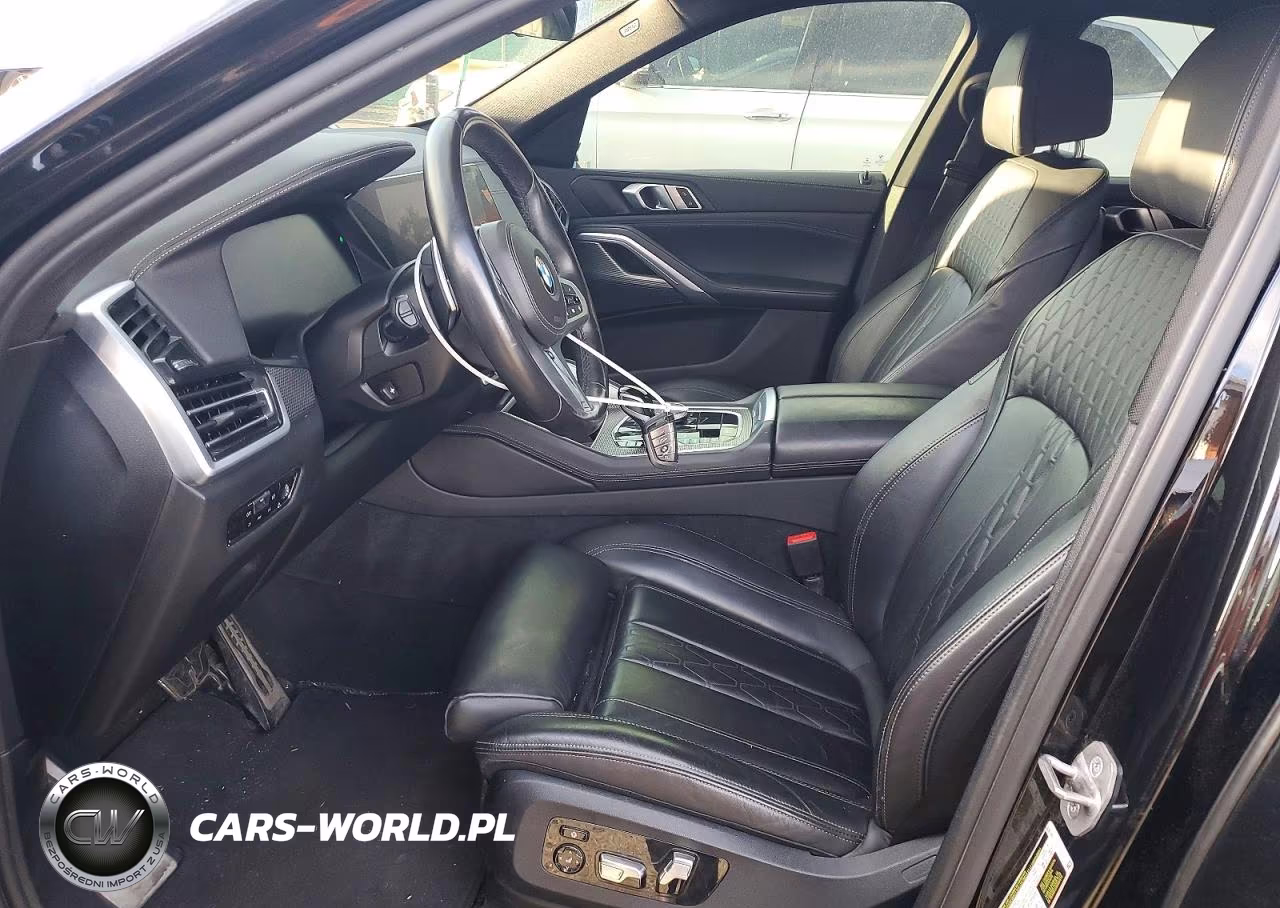 2023 BMW X6 M VIN:5YMCY0C03P9R69936 - 7