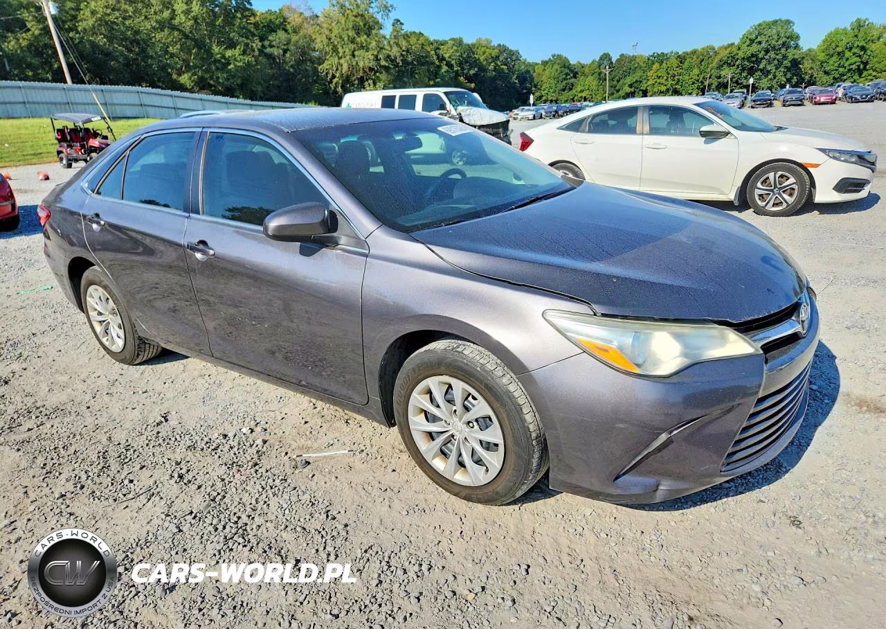 2015 Toyota Camry Le VIN:4T1BF1FK3FU892120 - 4