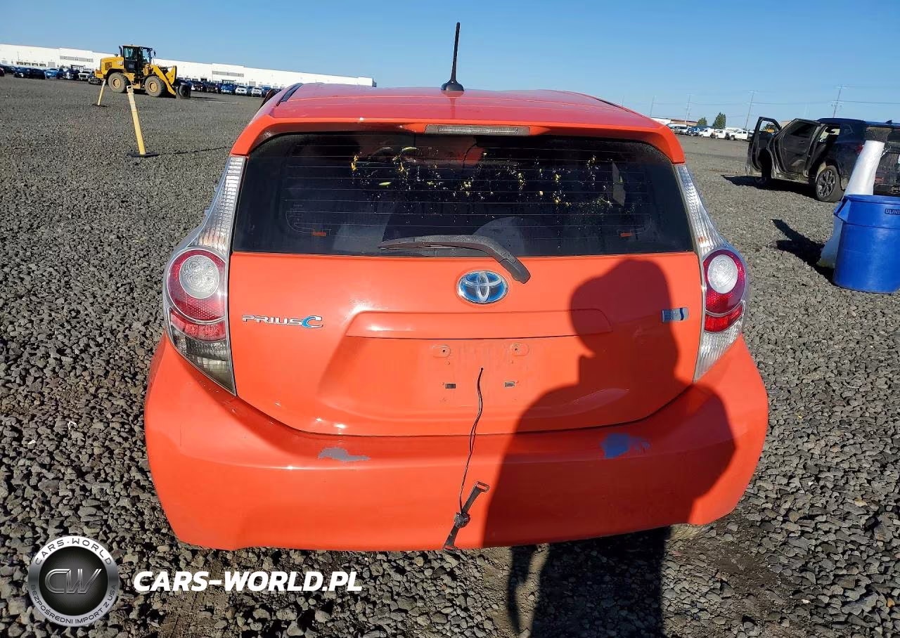 2012 Toyota Prius C Four VIN:JTDKDTB33C1010431 - 6