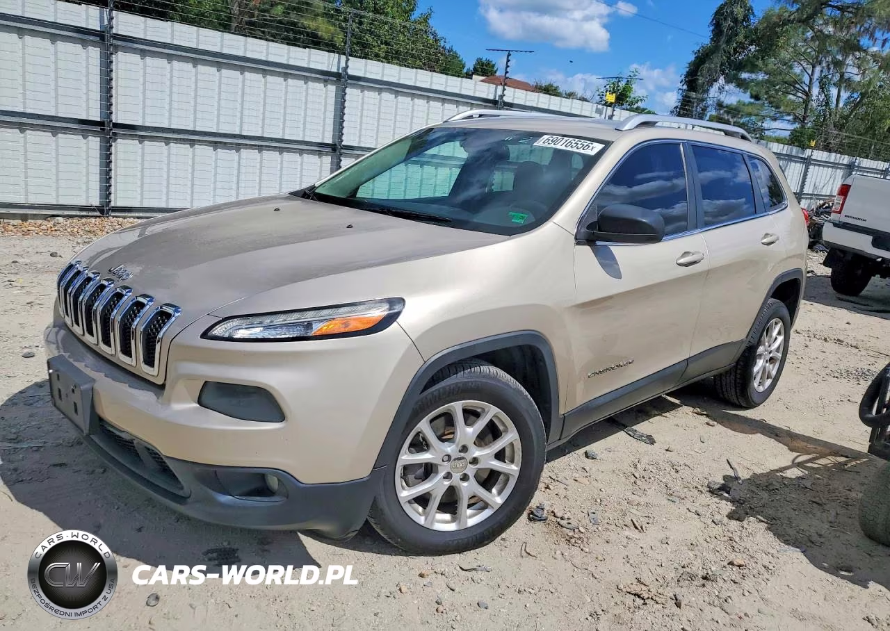 2014 Jeep Cherokee Latitude VIN:1C4PJLCS4EW261372 - 1