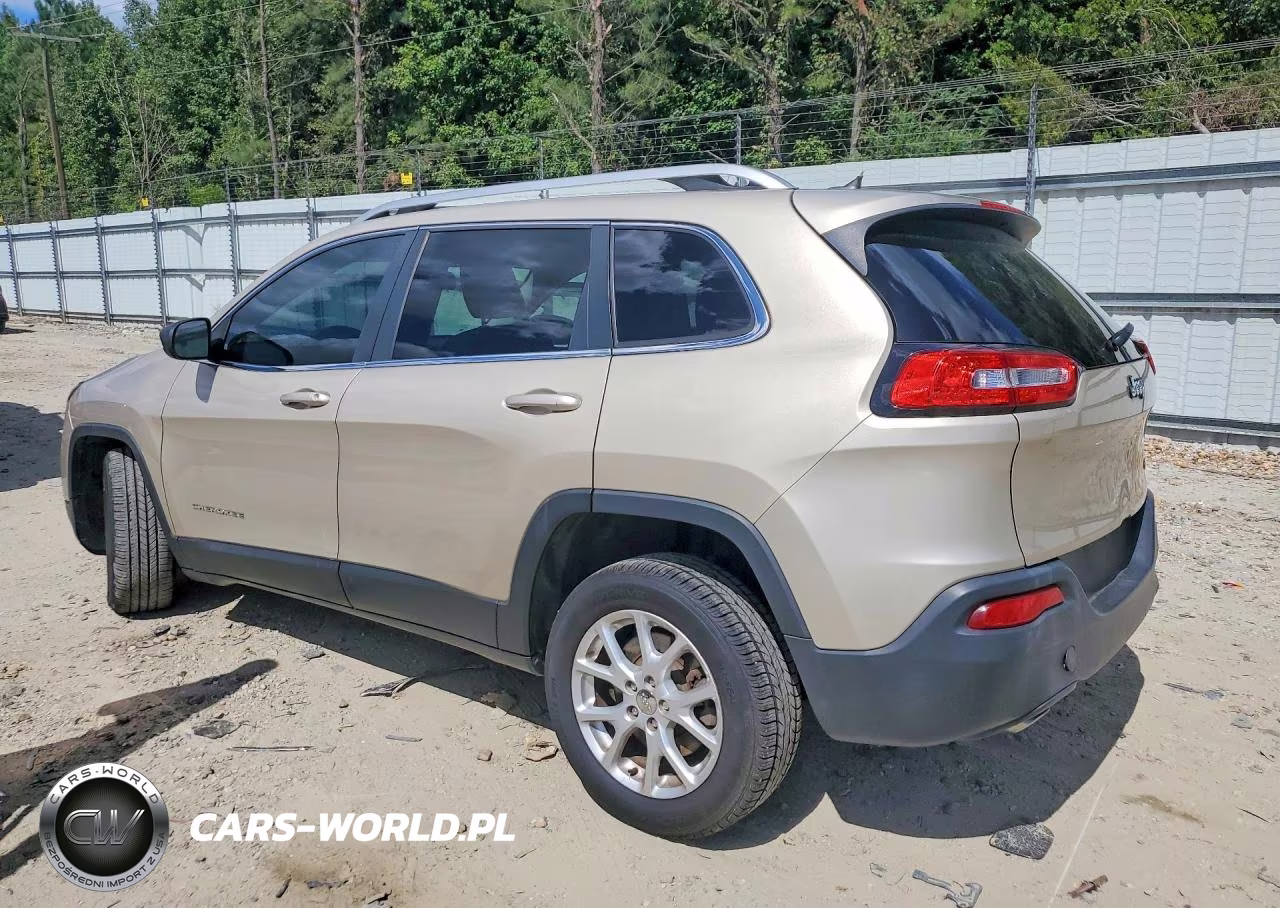 2014 Jeep Cherokee Latitude VIN:1C4PJLCS4EW261372 - 2