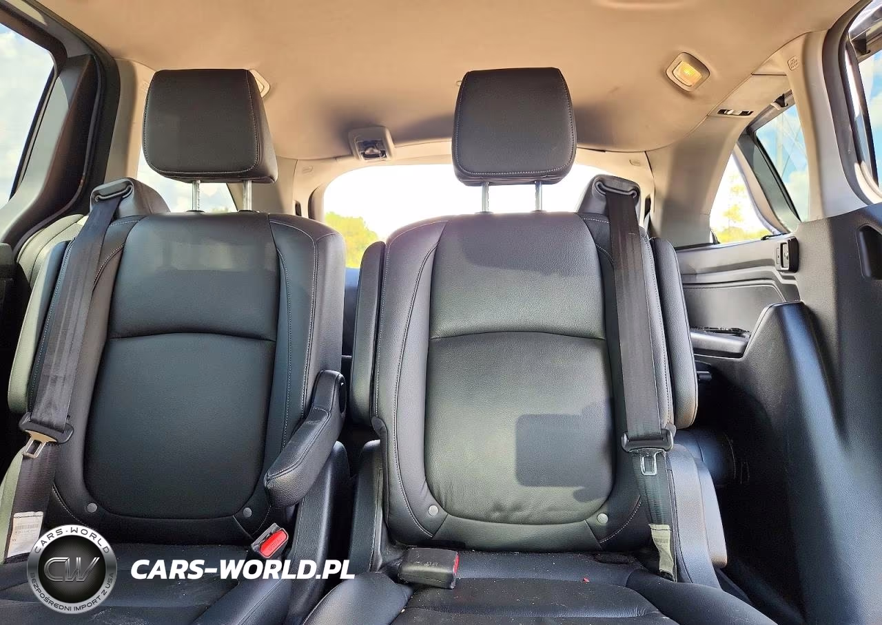 2023 Honda Odyssey Touring VIN:5FNRL6H86PB018865 - 10