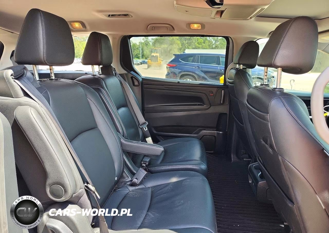 2023 Honda Odyssey Touring VIN:5FNRL6H86PB018865 - 11