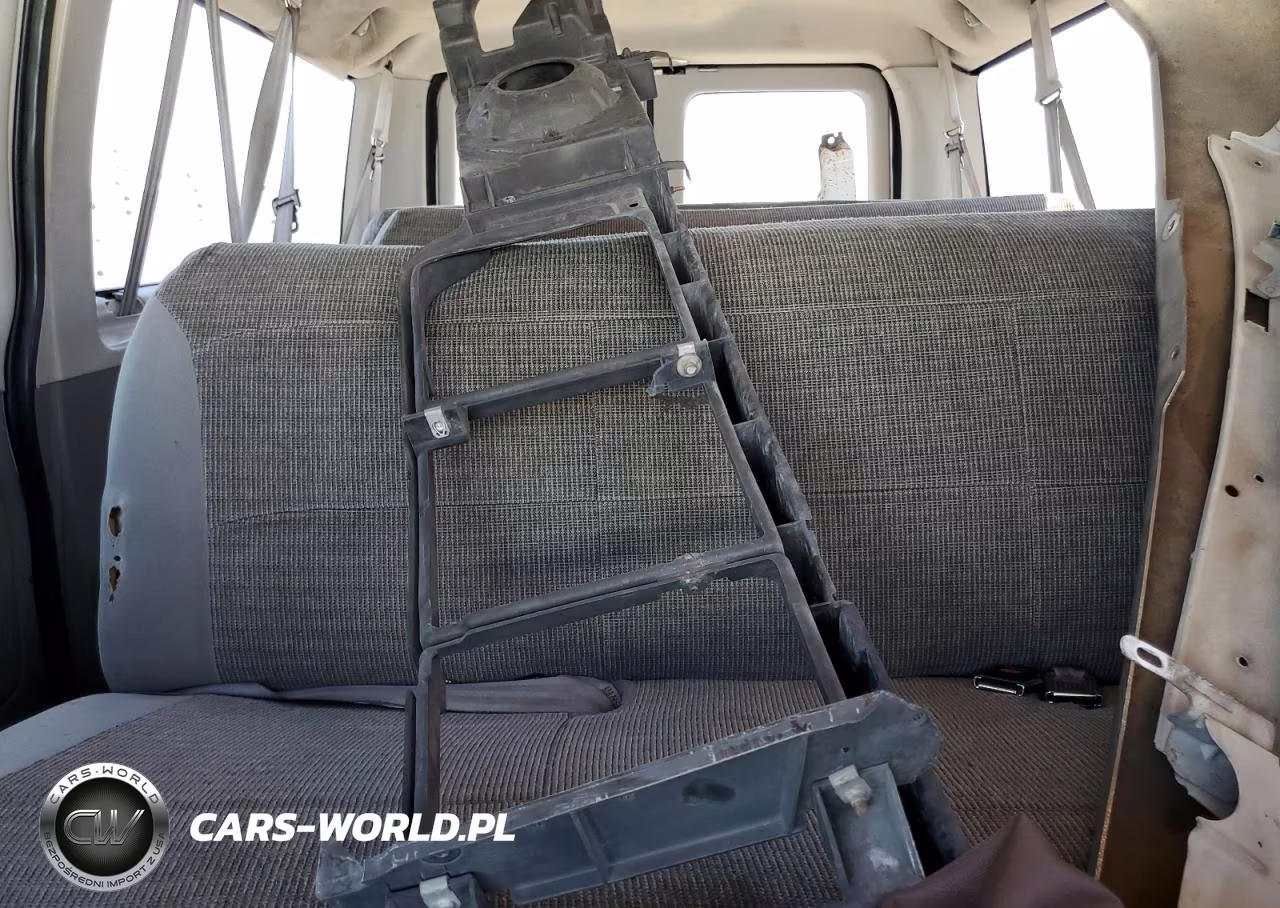 2004 Ford Econoline E350 Super Duty Wagon VIN:1FBNE31L54HA33167 - 10