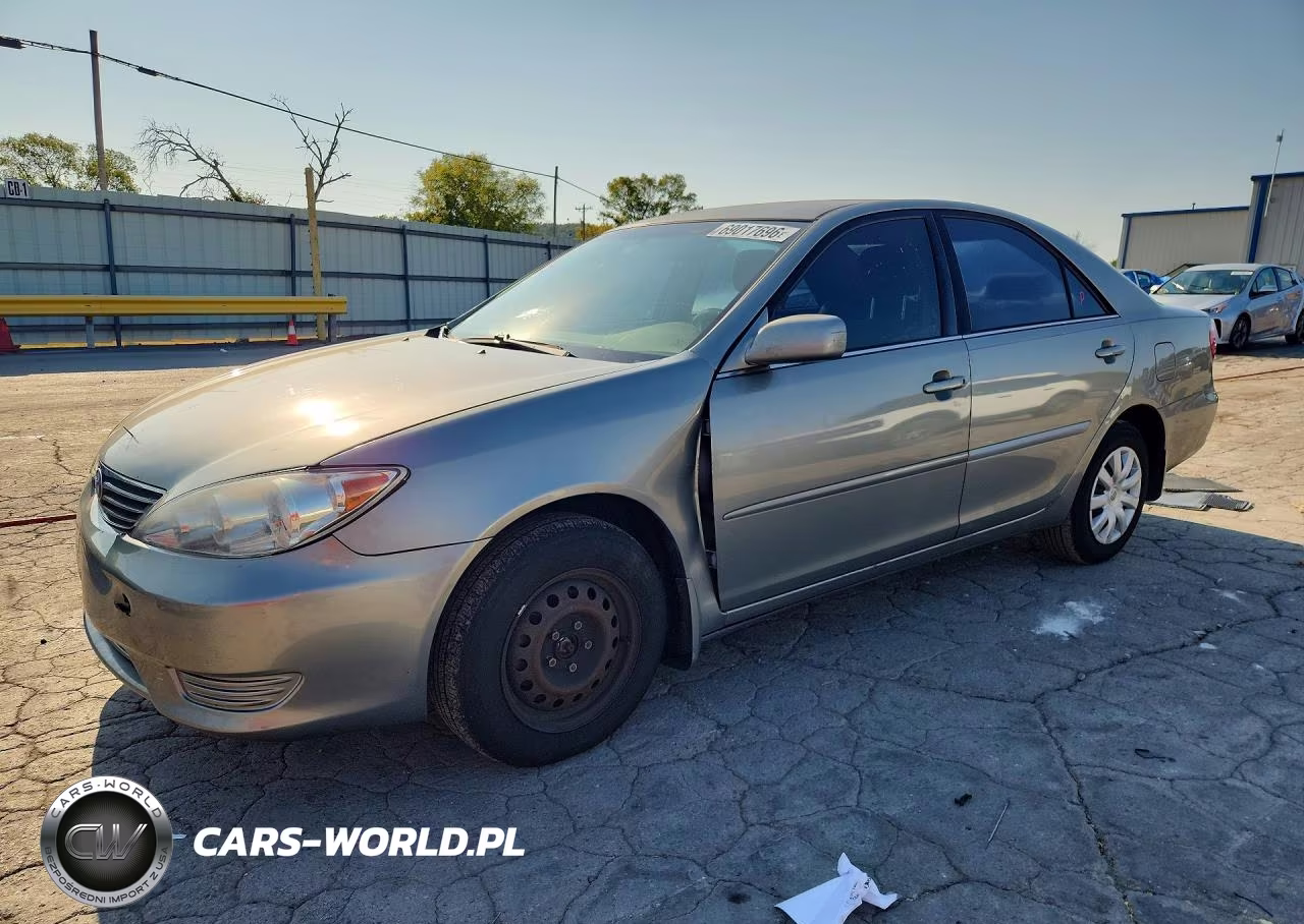 2005 Toyota Camry Le