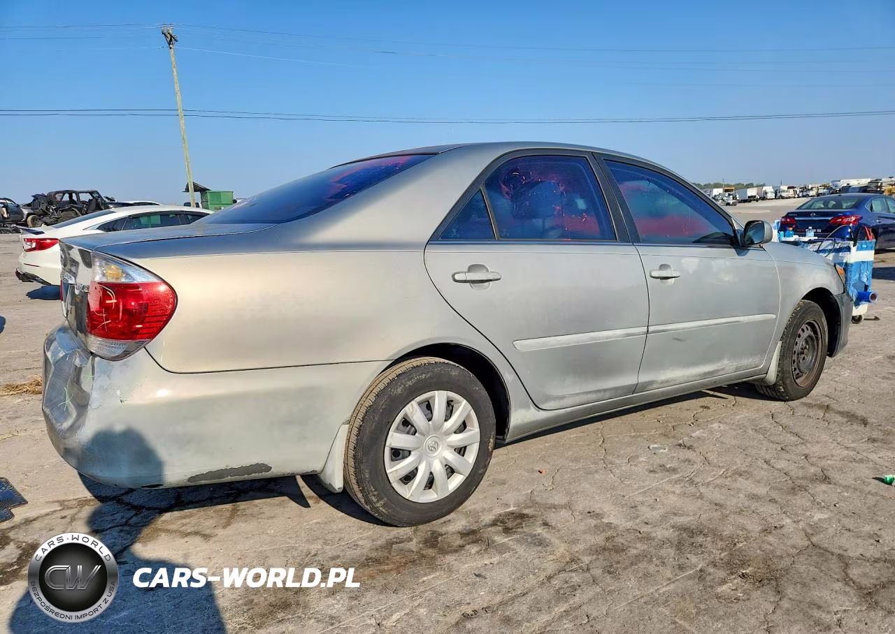 2005 Toyota Camry Le VIN:4T1BE32K95U636390 - 3