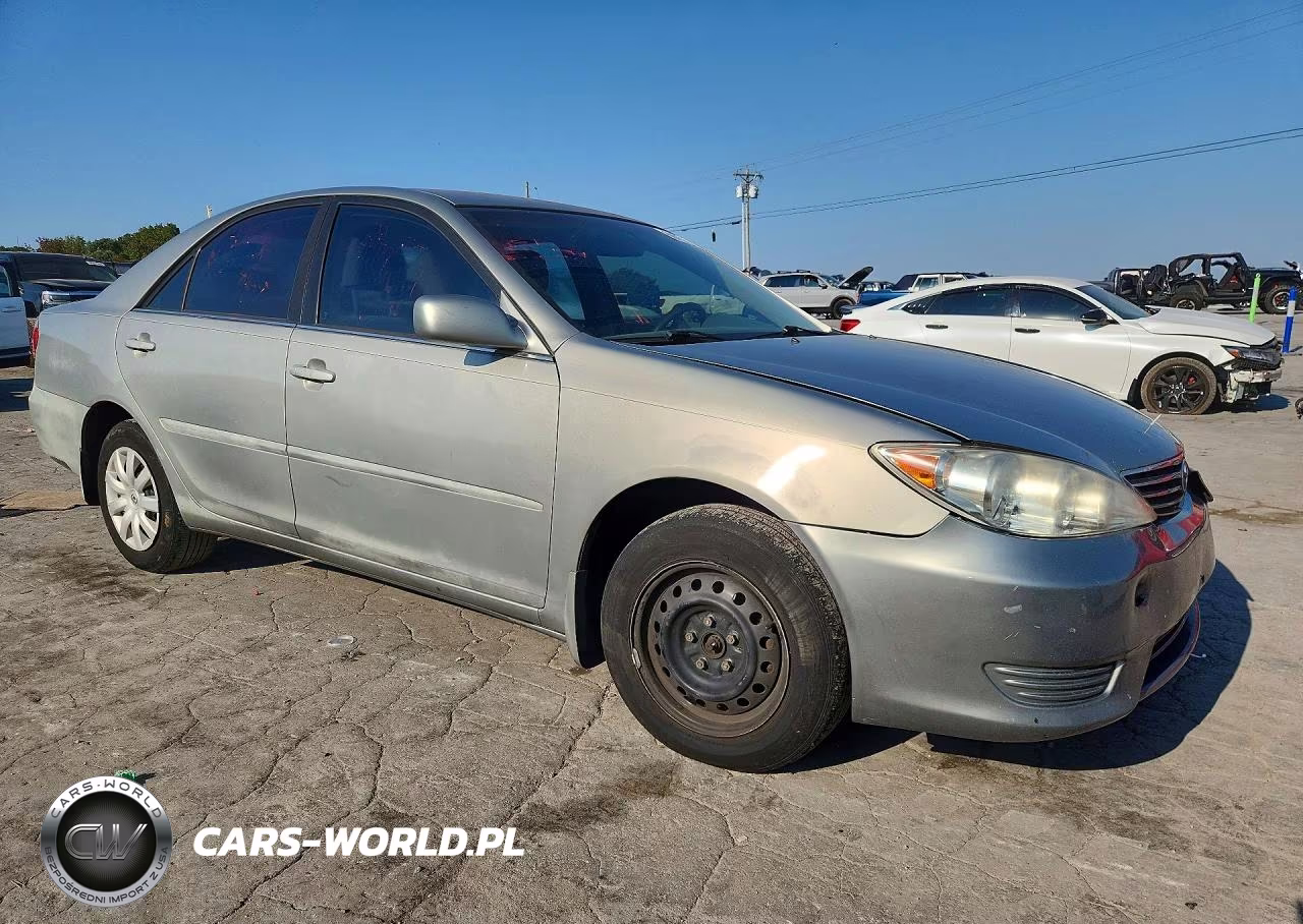 2005 Toyota Camry Le VIN:4T1BE32K95U636390 - 4