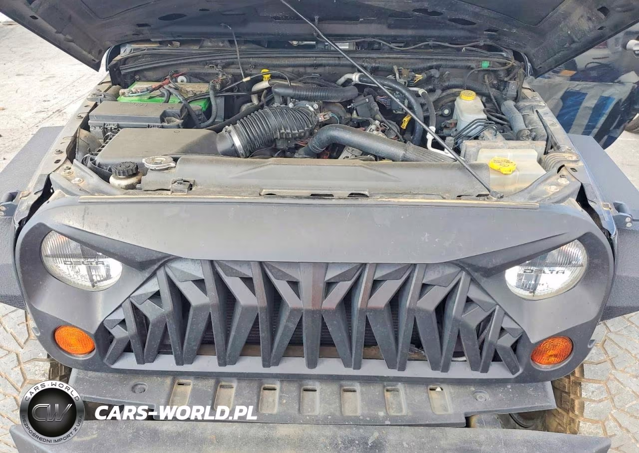 2011 Jeep Wrangler Unlimited Sport VIN:1J4BA3H15BL579244 - 11