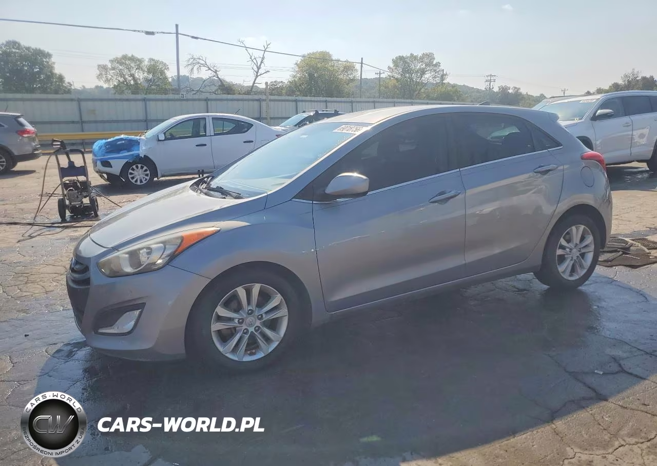 2013 Hyundai Elantra Gt Base – zdjęcie 1 z 12
