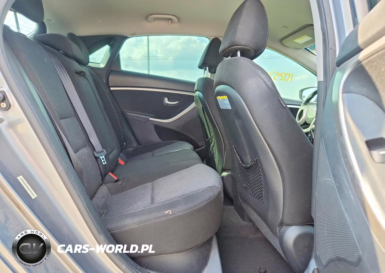 2013 Hyundai Elantra Gt Base VIN:KMHD35LE6DU127939 - 10