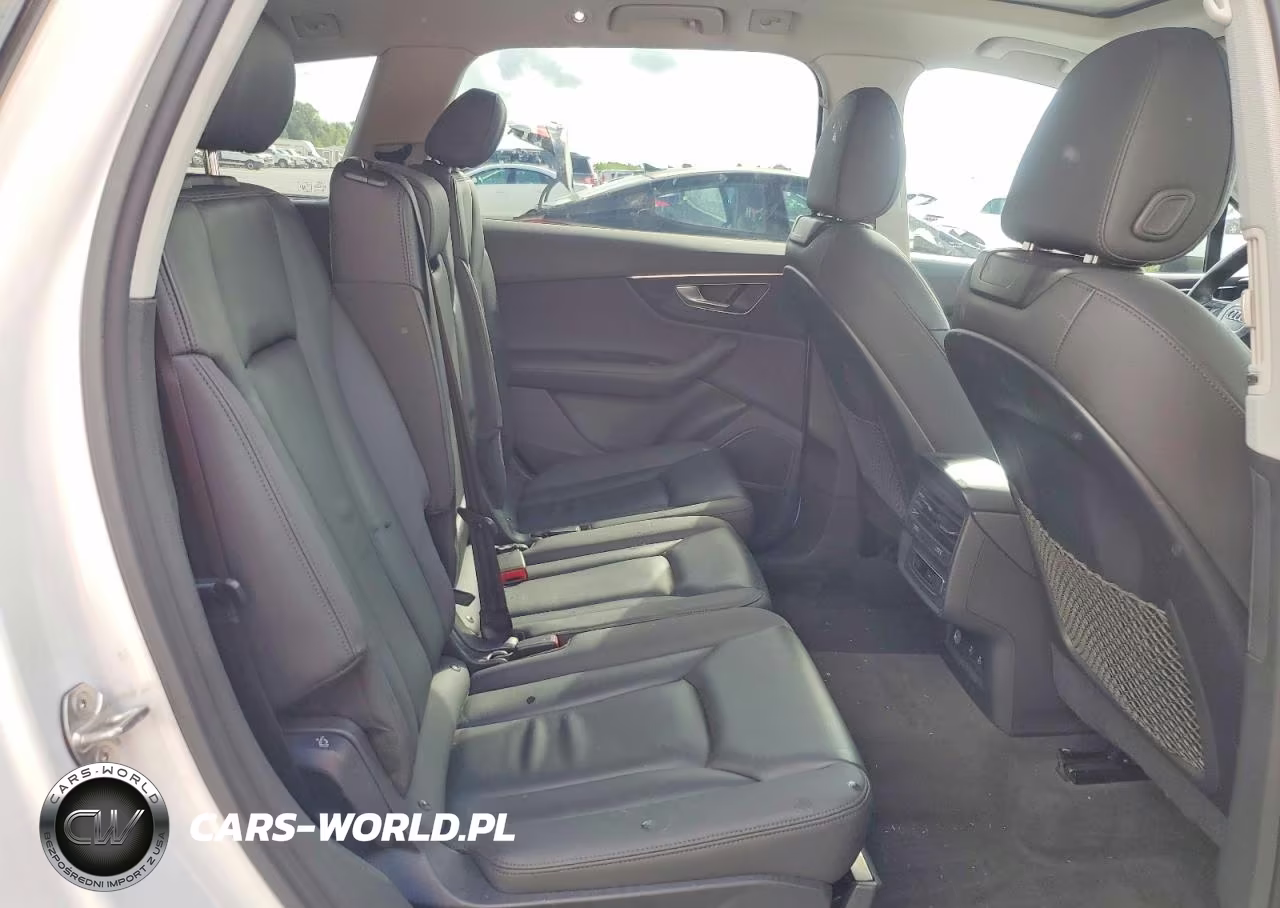 2023 Audi Q7 Premium Plus VIN:WA1LXBF74PD009533 - 11