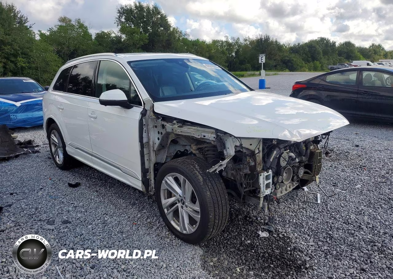 2023 Audi Q7 Premium Plus VIN:WA1LXBF74PD009533 - 4