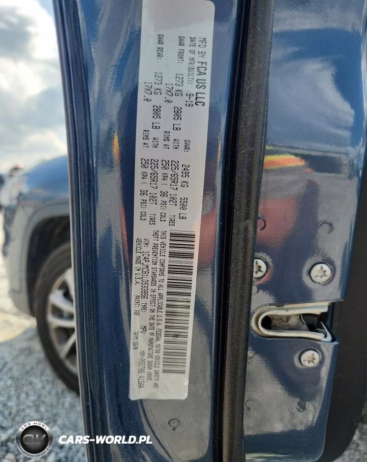 2020 Jeep Cherokee Latitude VIN:1C4PJMCB1LD533956 - 13