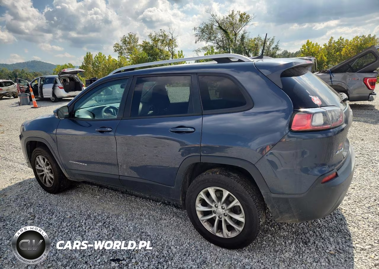 2020 Jeep Cherokee Latitude VIN:1C4PJMCB1LD533956 - 2